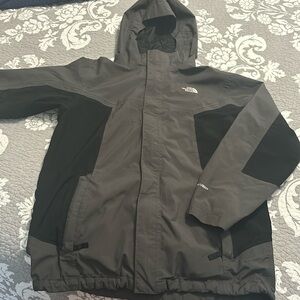 The North Face gray and black light jacket size boys XL (18/20)!